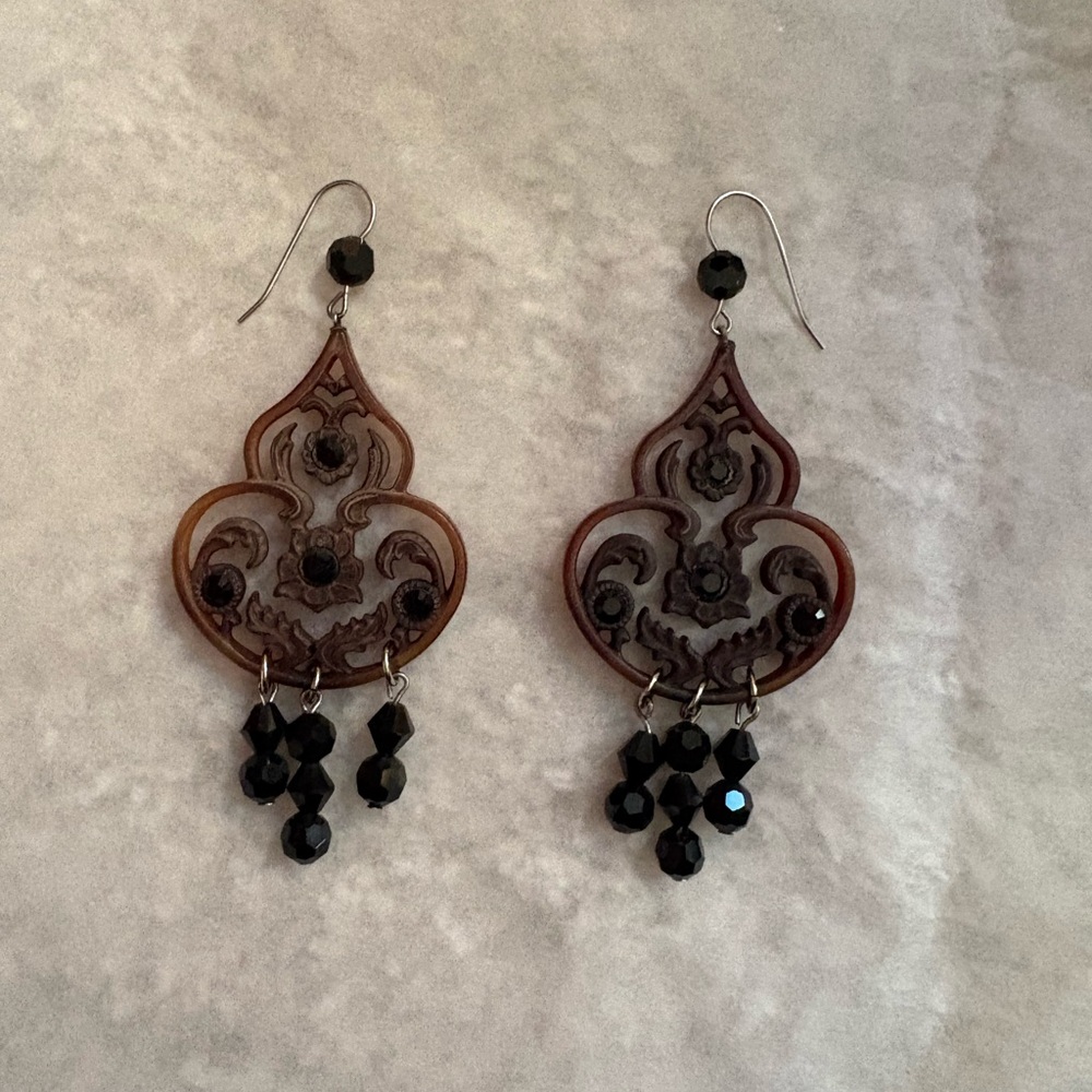 Tarina Tarantino vintage chandelier earrings